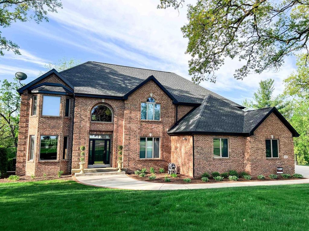 5003 Creek Haven Road, Cottage Grove, WI 53527