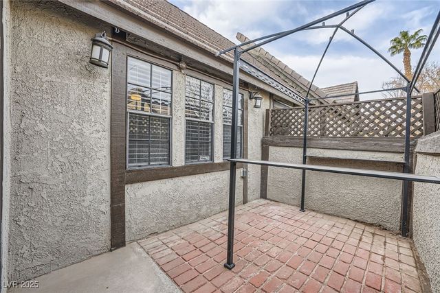 3954 Edgemoor Way, Las Vegas, NV 89121