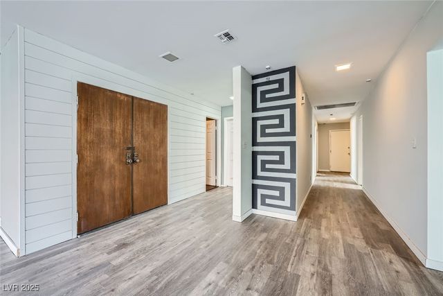 3954 Edgemoor Way, Las Vegas, NV 89121