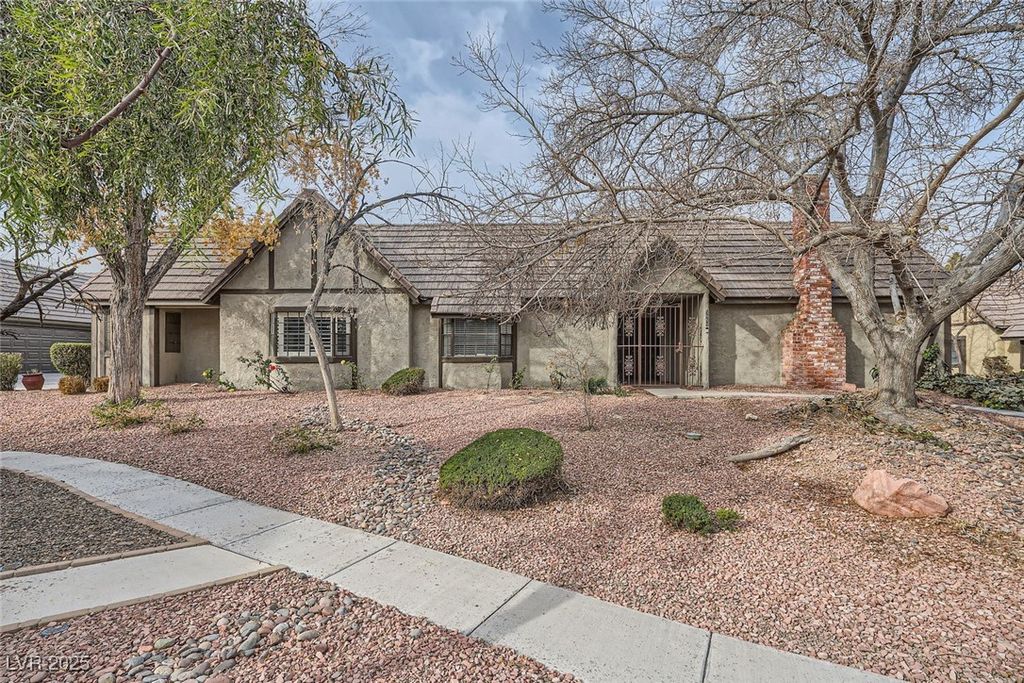 3954 Edgemoor Way, Las Vegas, NV 89121