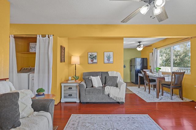 22065 Loop Drive, Redding, CA 96003