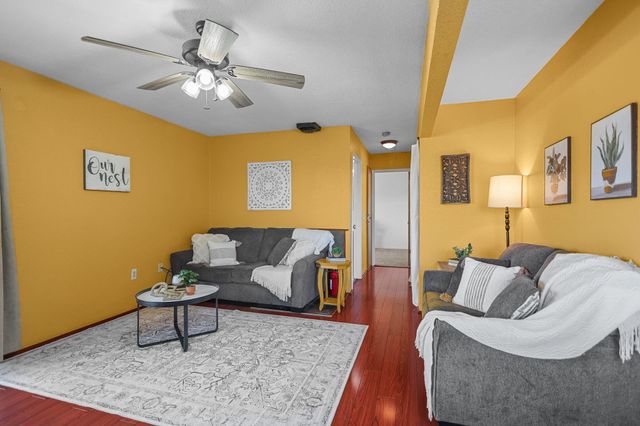 22065 Loop Drive, Redding, CA 96003