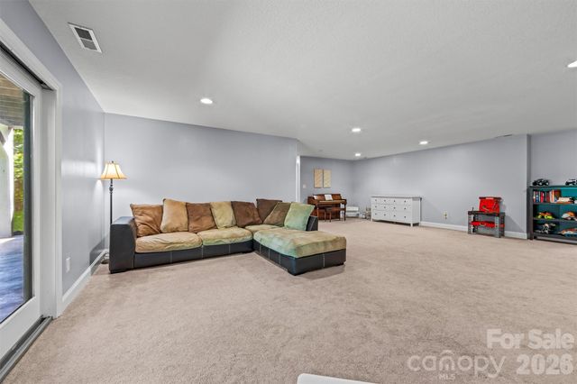 11 Jupiter Hills Drive, Weaverville, NC 28787