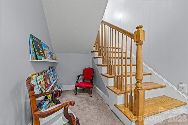 11 Jupiter Hills Drive, Weaverville, NC 28787