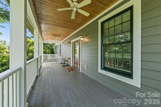 11 Jupiter Hills Drive, Weaverville, NC 28787