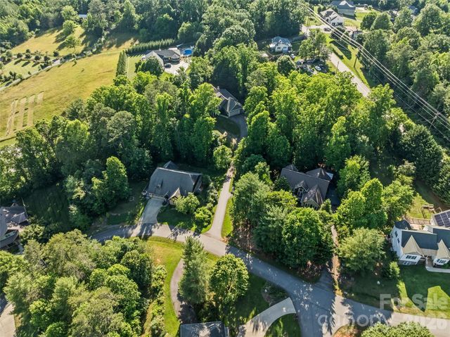 11 Jupiter Hills Drive, Weaverville, NC 28787
