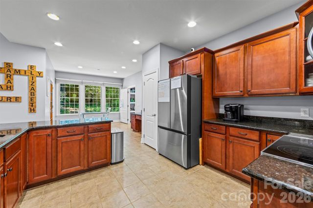 11 Jupiter Hills Drive, Weaverville, NC 28787