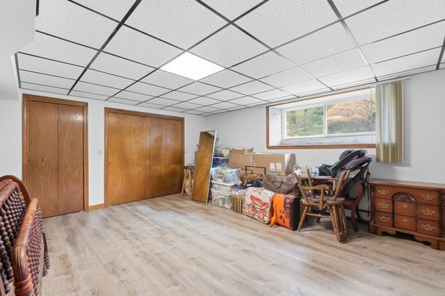 15 Madison Ct, Westport, MA 02790