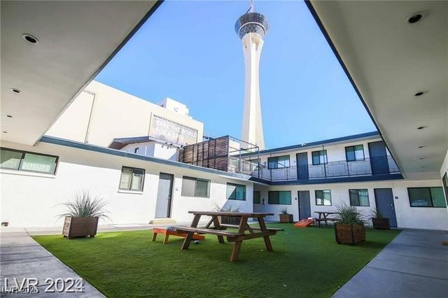 2201 Fairfield Avenue 11, Las Vegas, NV 89102