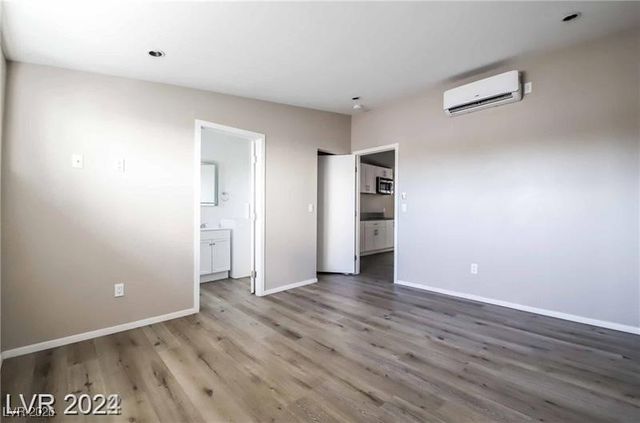 2201 Fairfield Avenue 11, Las Vegas, NV 89102