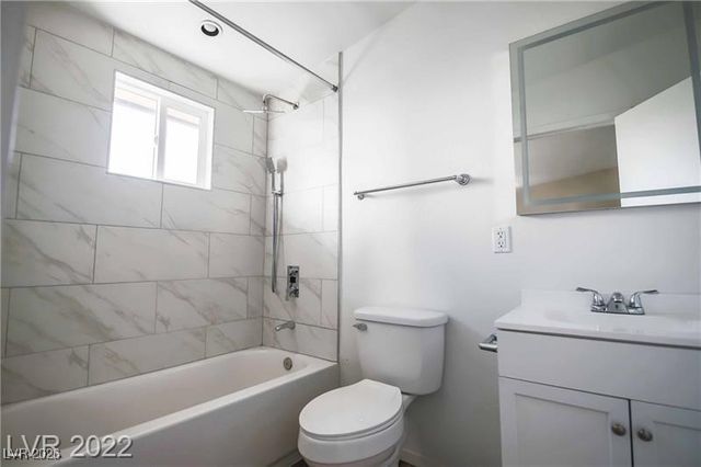 2201 Fairfield Avenue 11, Las Vegas, NV 89102