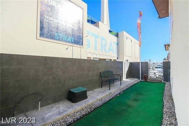 2201 Fairfield Avenue 11, Las Vegas, NV 89102