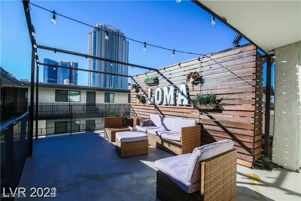 2201 Fairfield Avenue 11, Las Vegas, NV 89102