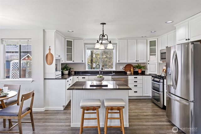 4071 SE Saxon Court, Port Orchard, WA 98366