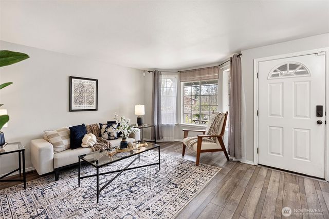 4071 SE Saxon Court, Port Orchard, WA 98366