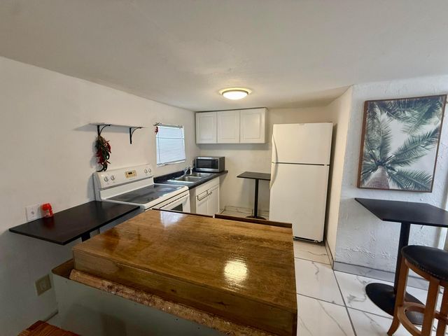 4870 Canal 4870, West Palm Beach, FL 33415