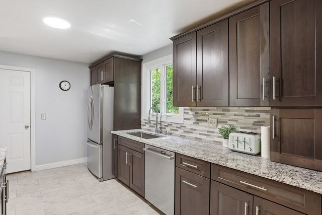 123 Sugar Rd, Bolton, MA 01740