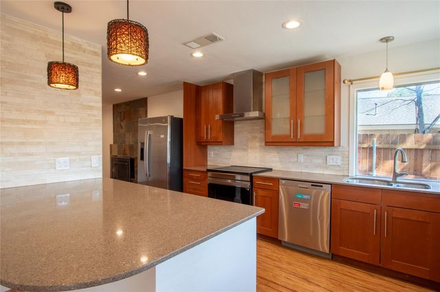 505 Chihuahua TRL, Austin, TX 78745