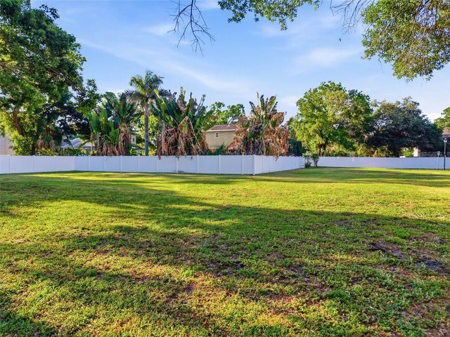 3348 W HIDDEN HAVEN COURT, Tampa, FL 33607