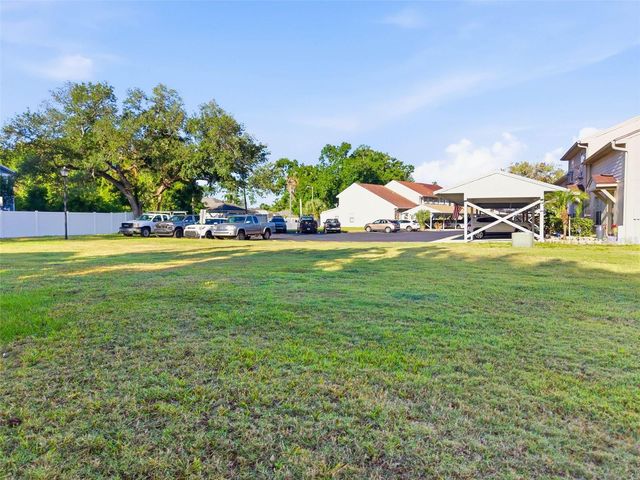 3348 W HIDDEN HAVEN COURT, Tampa, FL 33607