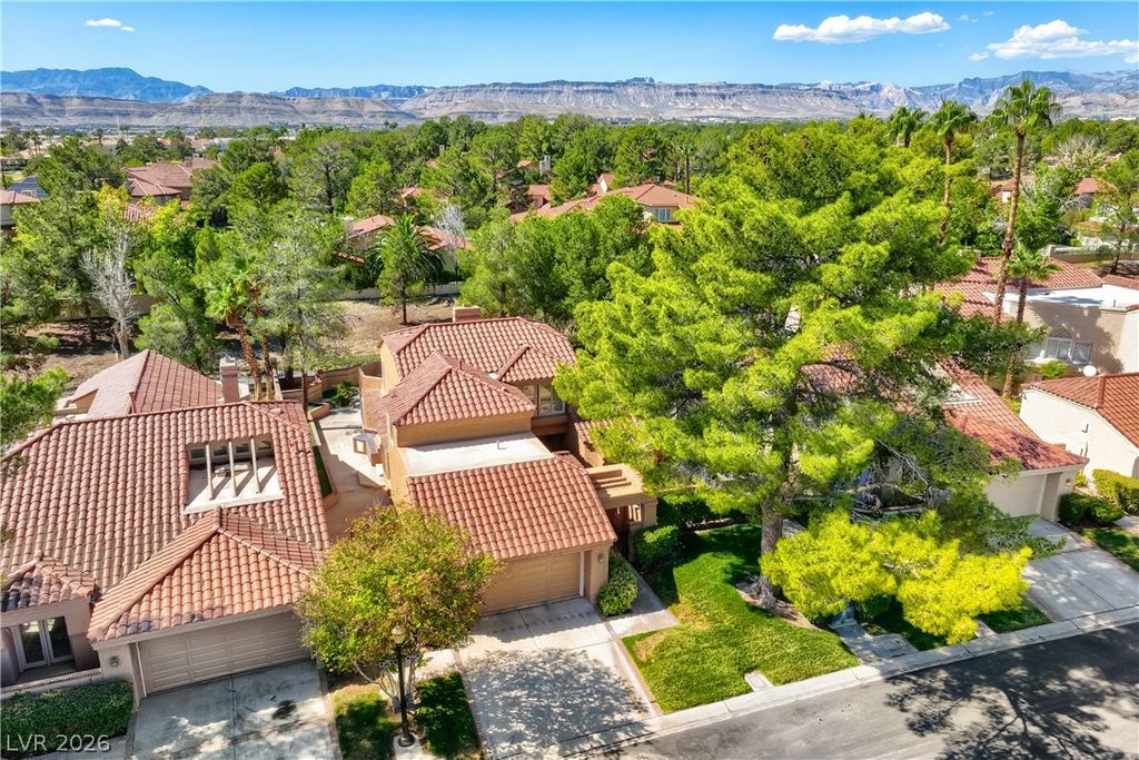 5105 Turnberry Lane, Las Vegas, NV 89113 — photo 2