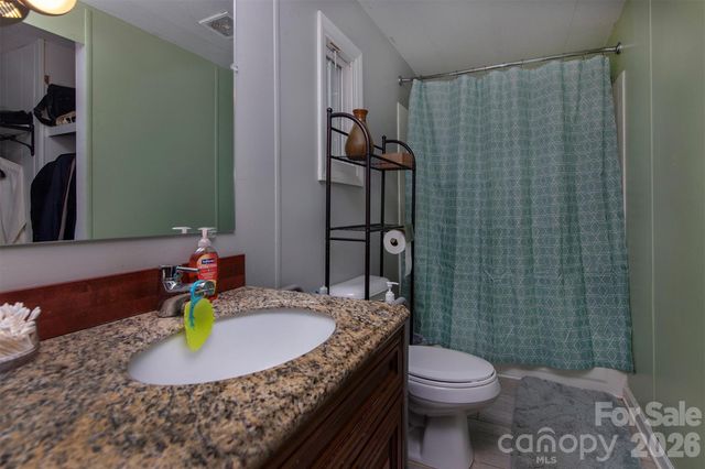 5727 Thompson Road, Charlotte, NC 28216