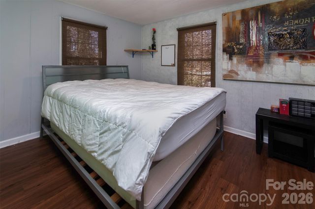 5727 Thompson Road, Charlotte, NC 28216