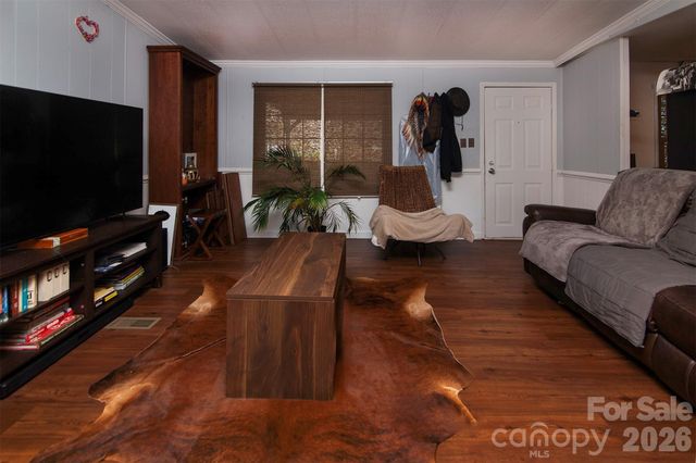 5727 Thompson Road, Charlotte, NC 28216