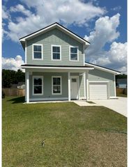 459 Sablewood Drive, Huger, SC 29450