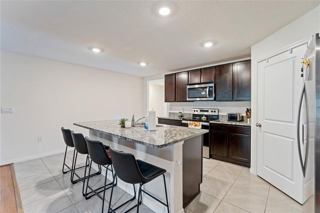 7721 SAIL CLOVER LANE, Zephyrhills, FL 33540