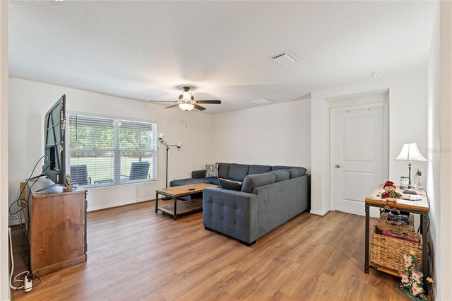 7721 SAIL CLOVER LANE, Zephyrhills, FL 33540