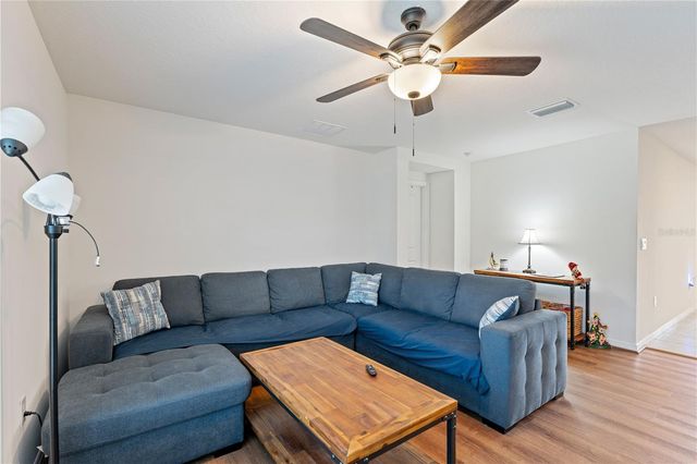 7721 SAIL CLOVER LANE, Zephyrhills, FL 33540