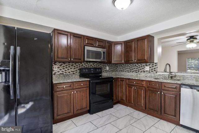8122 GREENSPRING VALLEY RD, Owings Mills, MD 21117
