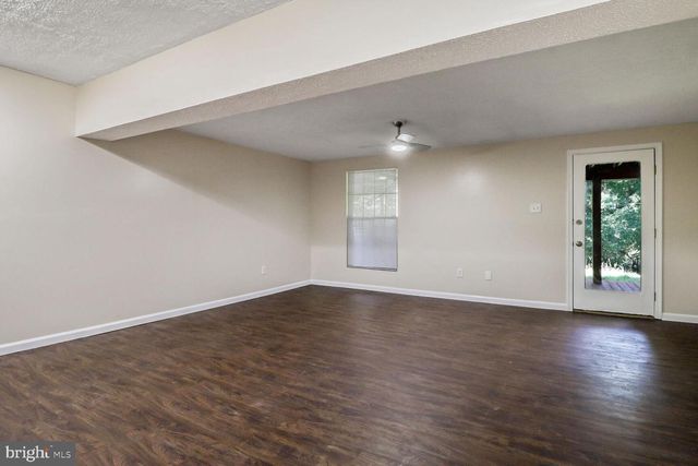 8122 GREENSPRING VALLEY RD, Owings Mills, MD 21117