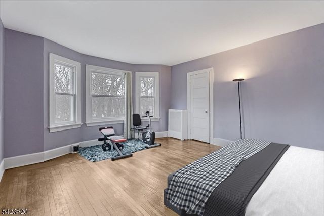 253 Midland Ave, East Orange City, NJ 07017
