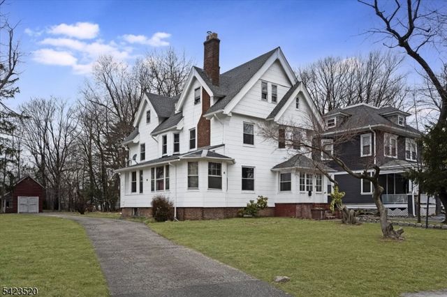 253 Midland Ave, East Orange City, NJ 07017