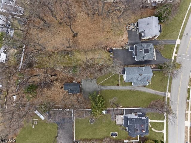 253 Midland Ave, East Orange City, NJ 07017