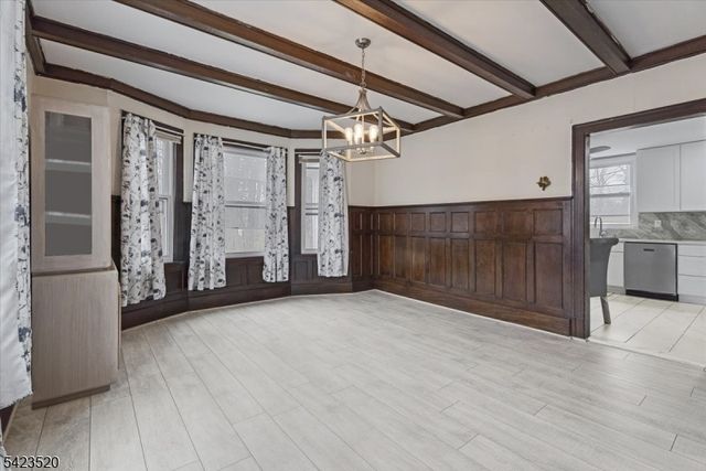253 Midland Ave, East Orange City, NJ 07017