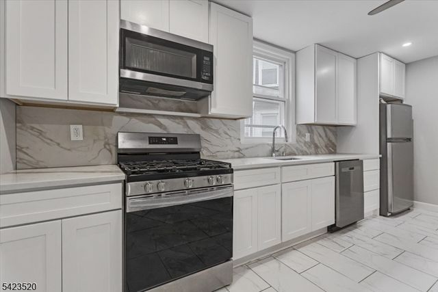 253 Midland Ave, East Orange City, NJ 07017