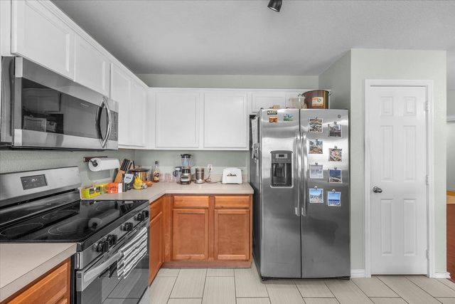 6926 MEADOW BEND Drive, Arlington, TX 76002