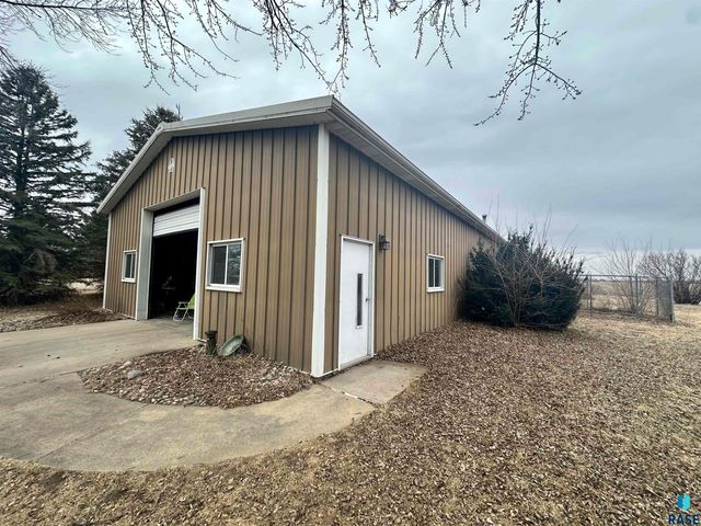 47838 270th St Street, Sioux Falls, SD 57108