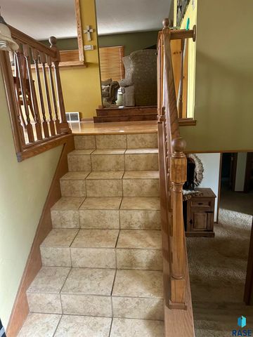 47838 270th St Street, Sioux Falls, SD 57108