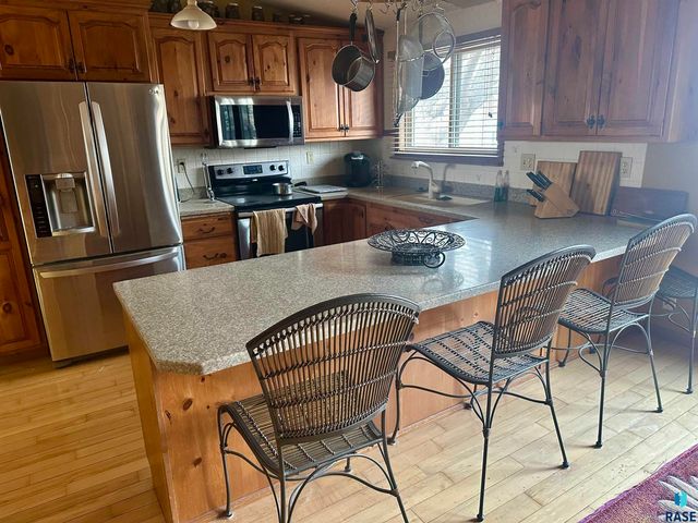 47838 270th St Street, Sioux Falls, SD 57108