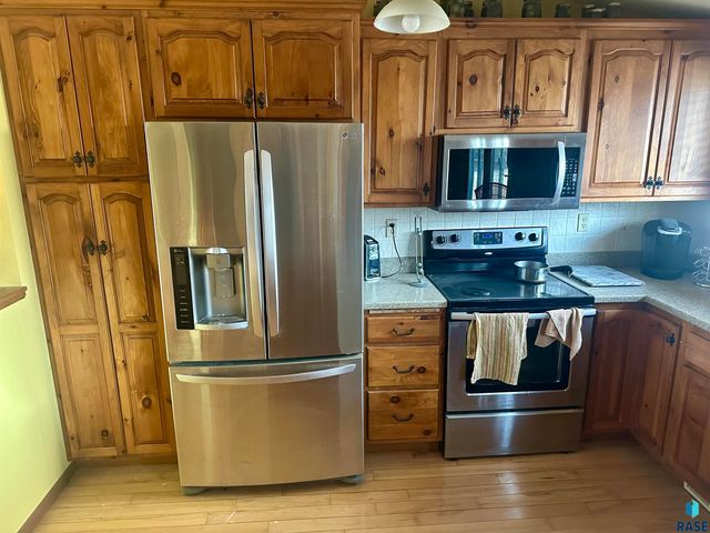 47838 270th St Street, Sioux Falls, SD 57108