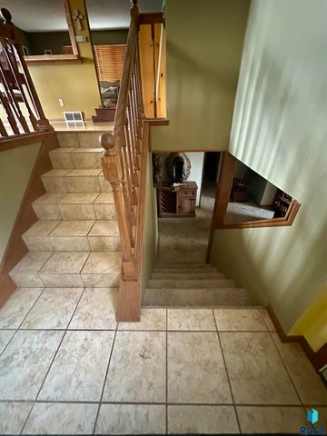 47838 270th St Street, Sioux Falls, SD 57108