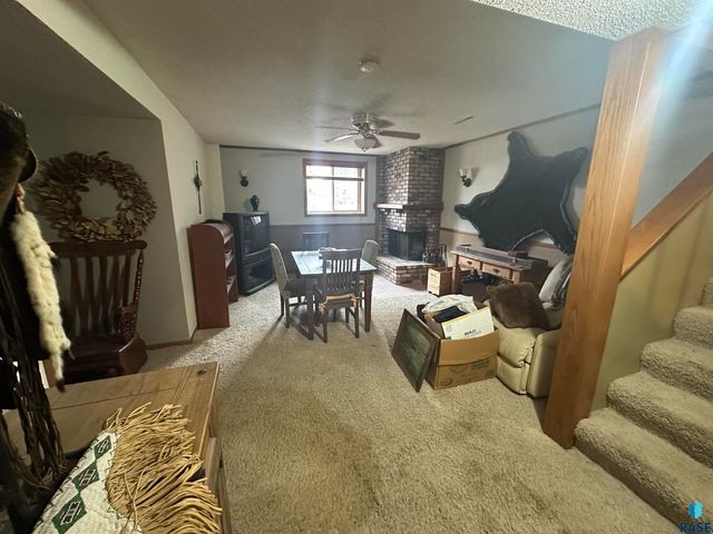 47838 270th St Street, Sioux Falls, SD 57108