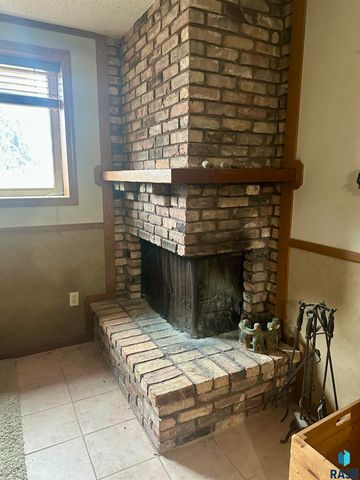 47838 270th St Street, Sioux Falls, SD 57108