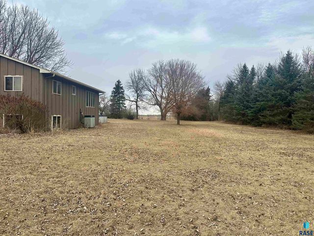 47838 270th St Street, Sioux Falls, SD 57108