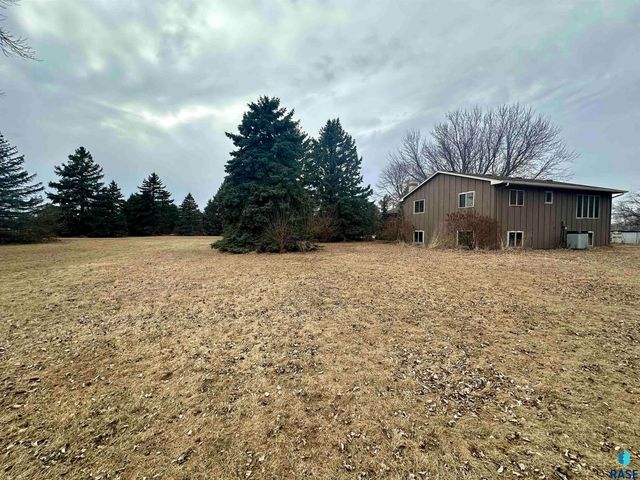 47838 270th St Street, Sioux Falls, SD 57108