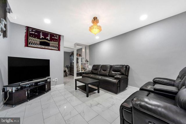 418 HAMPDEN RD, Upper Darby, PA 19082